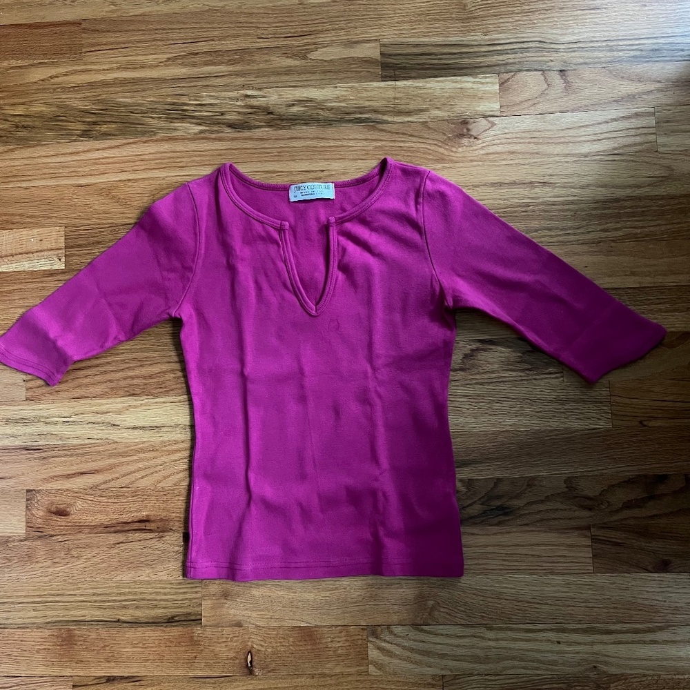 Vintage Juicy Couture dk pink 100% cotton cropped v-neck women’s M/w/flaw/.USA!